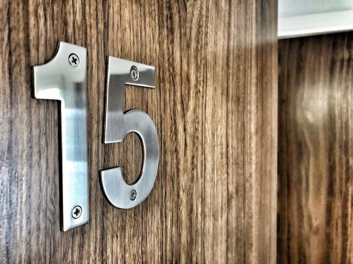 Amazing & Spacious 2 Bed 2 Bath Luxury Apartment With Balcony Free Wifi Sleeps 6 Буши Экстерьер фото